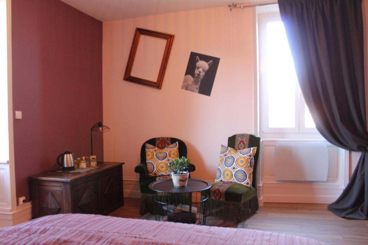 Bed and Breakfast Le Manoir De Cocelle Paris-l'Hopital Екстер'єр фото